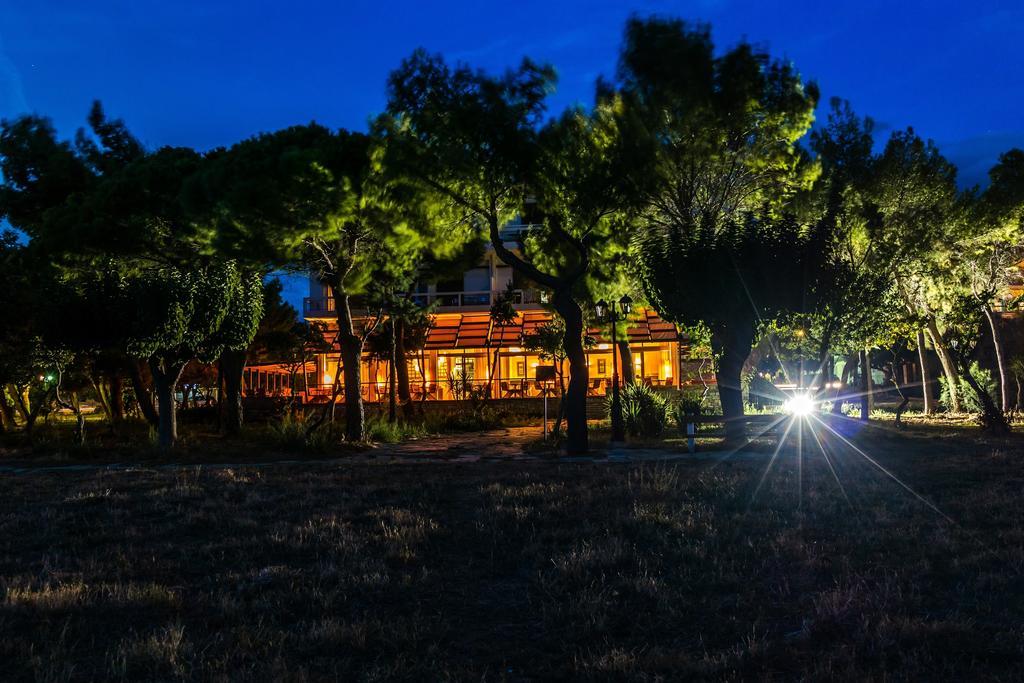 Karystion Hotel Каристос Екстериор снимка
