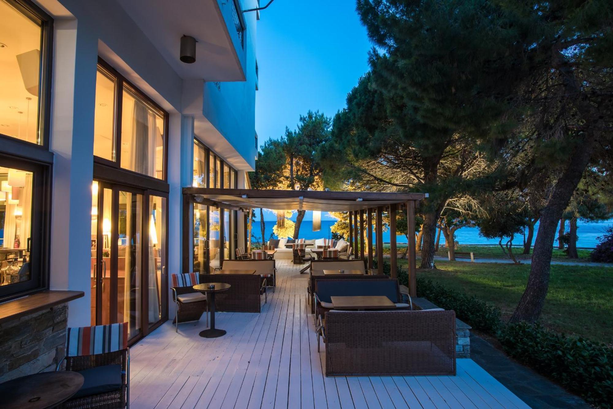 Karystion Hotel Каристос Екстериор снимка