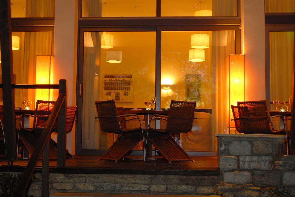 Karystion Hotel Каристос Екстериор снимка